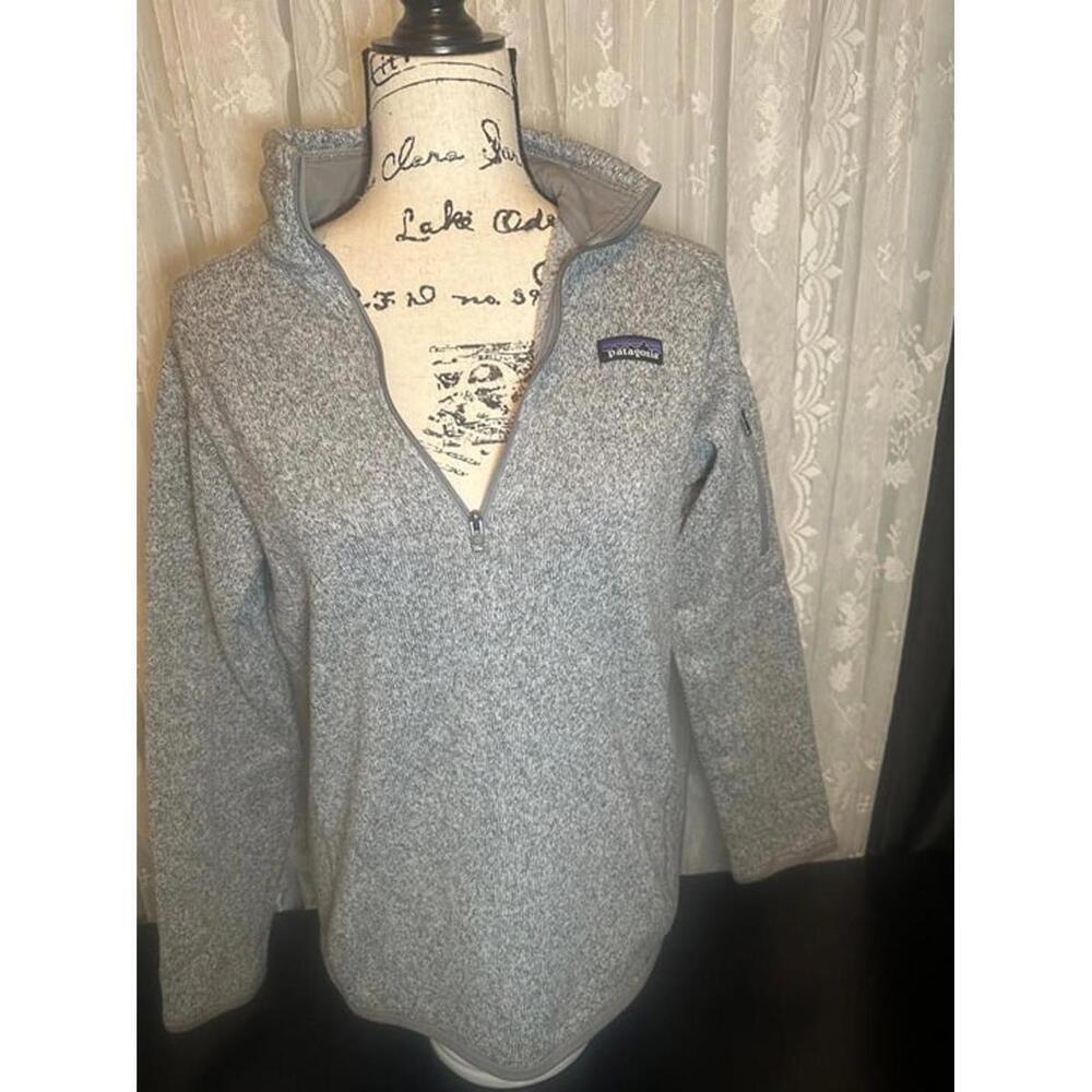 Patagonia Women’s Gray Quarter-Zip Sweater Fleece Pullover – Size M